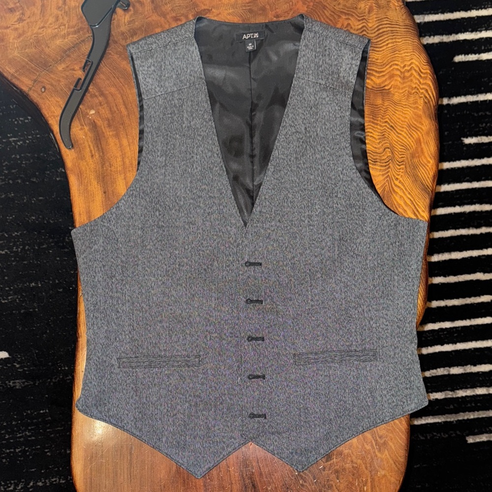 Apt. 9 Charcoal Men's Vest